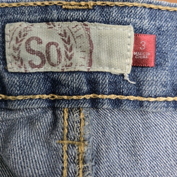 SO Shorty Juniors size 3 Shorts Denim - Picture 3 of 4